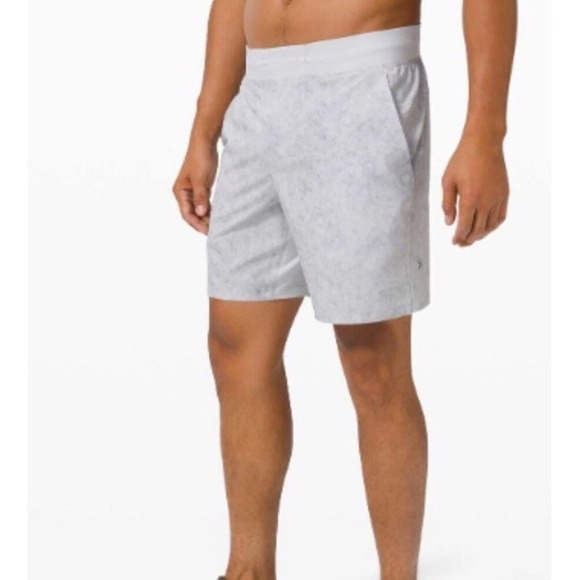 Lululemon Men's T.H.E. Short *Linerless 7" Gravel Dust Alpine White Multi Size S - Picture 1 of 10